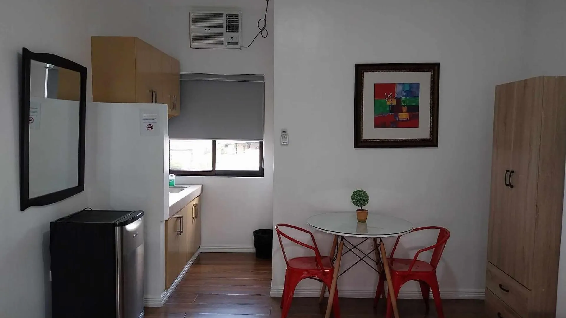 Hotel apartamentowy Regal425 Condotel Angeles