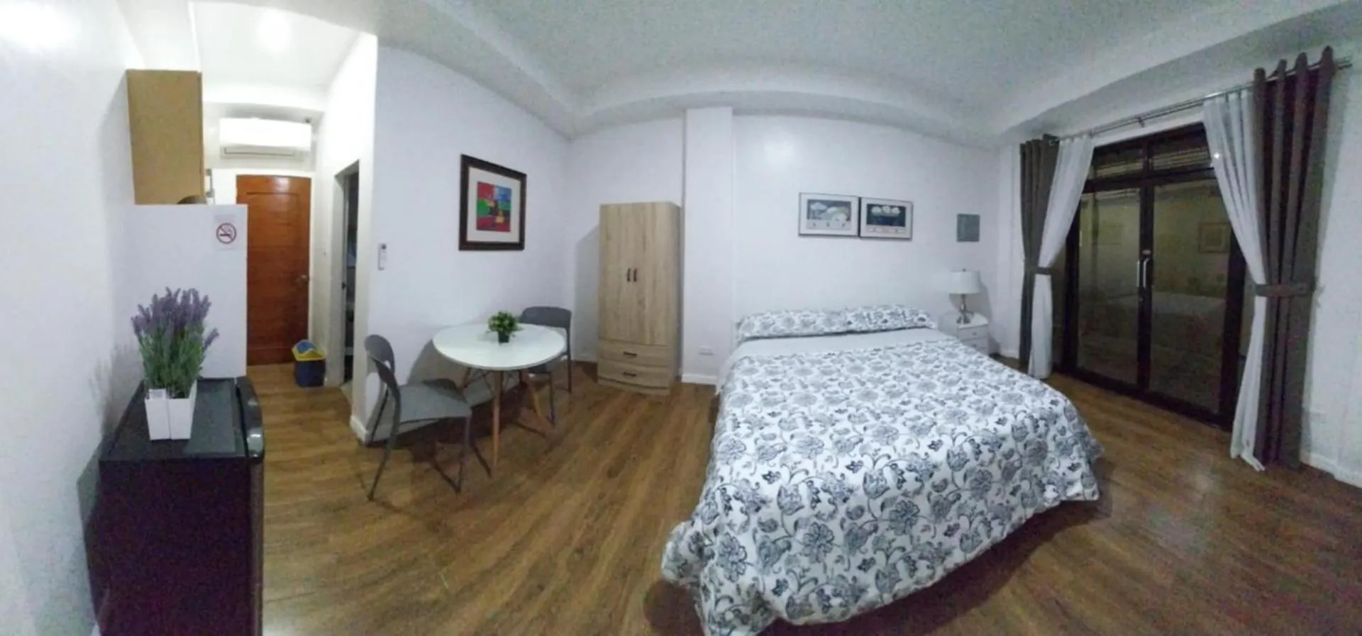 Regal425 Condotel Angeles